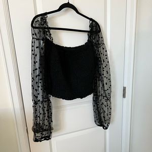 PUFF SLEEVE TOP WITH POLKA DOT DETAILS